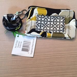 Vera ID Zip with matching Lanyard